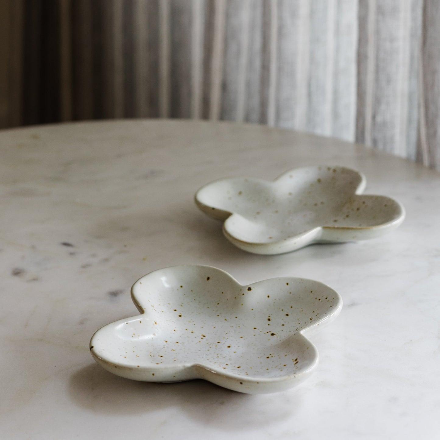 Stoneware Clover Dish