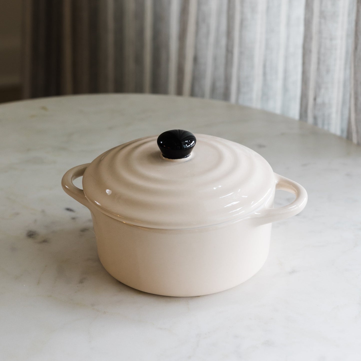Stoneware Mini Lided Baker