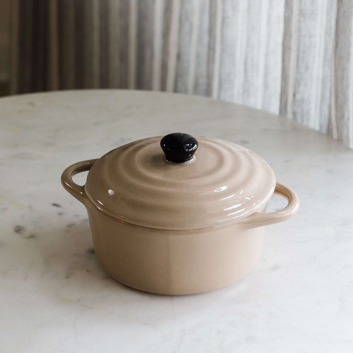 Stoneware Mini Lided Baker