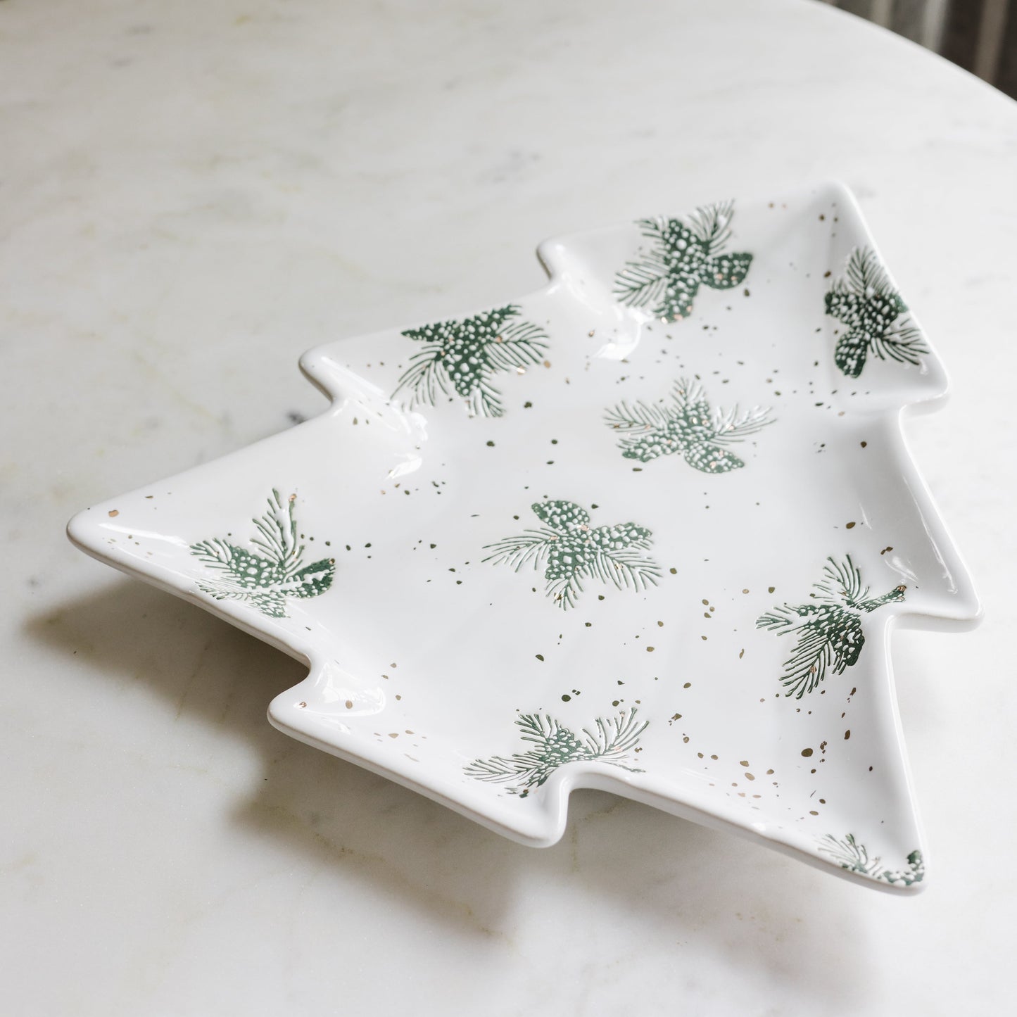 Tree-Shaped Stoneware Plate with Gold Electroplating