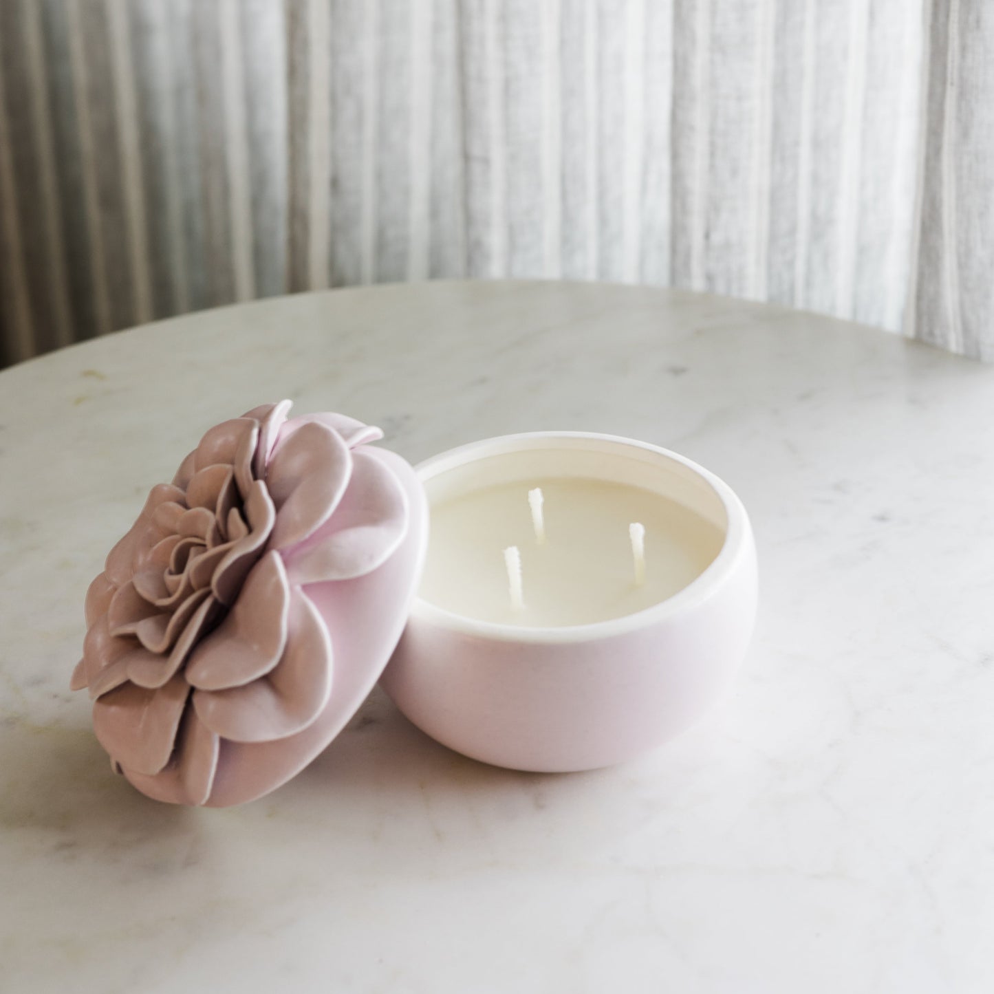 Lavender La La Ceramic Flower Candle