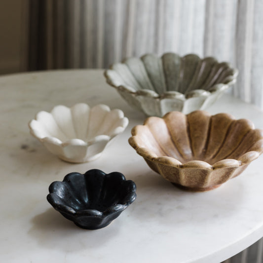 Stoneware Flower Dish Set