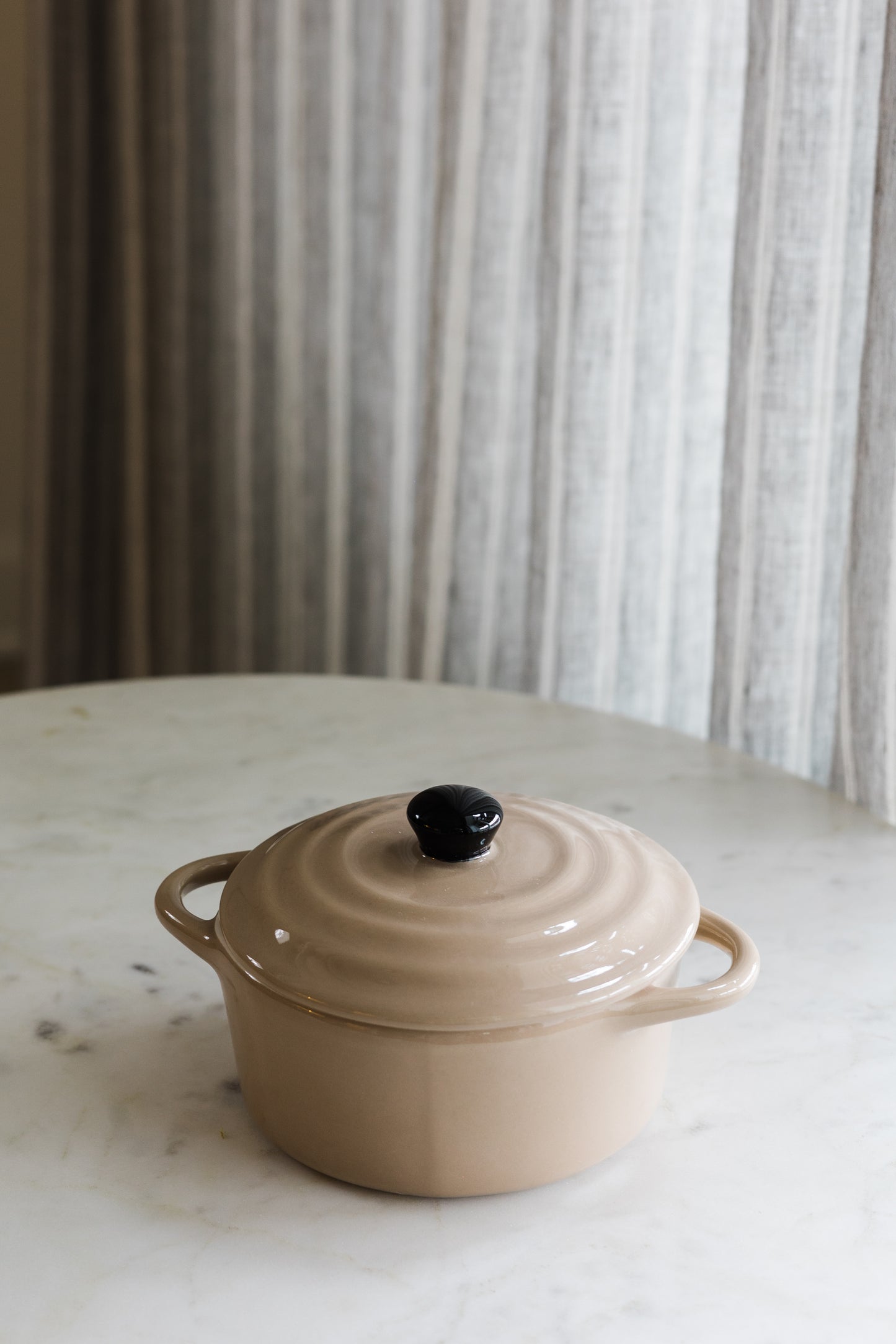 Stoneware Mini Lided Baker