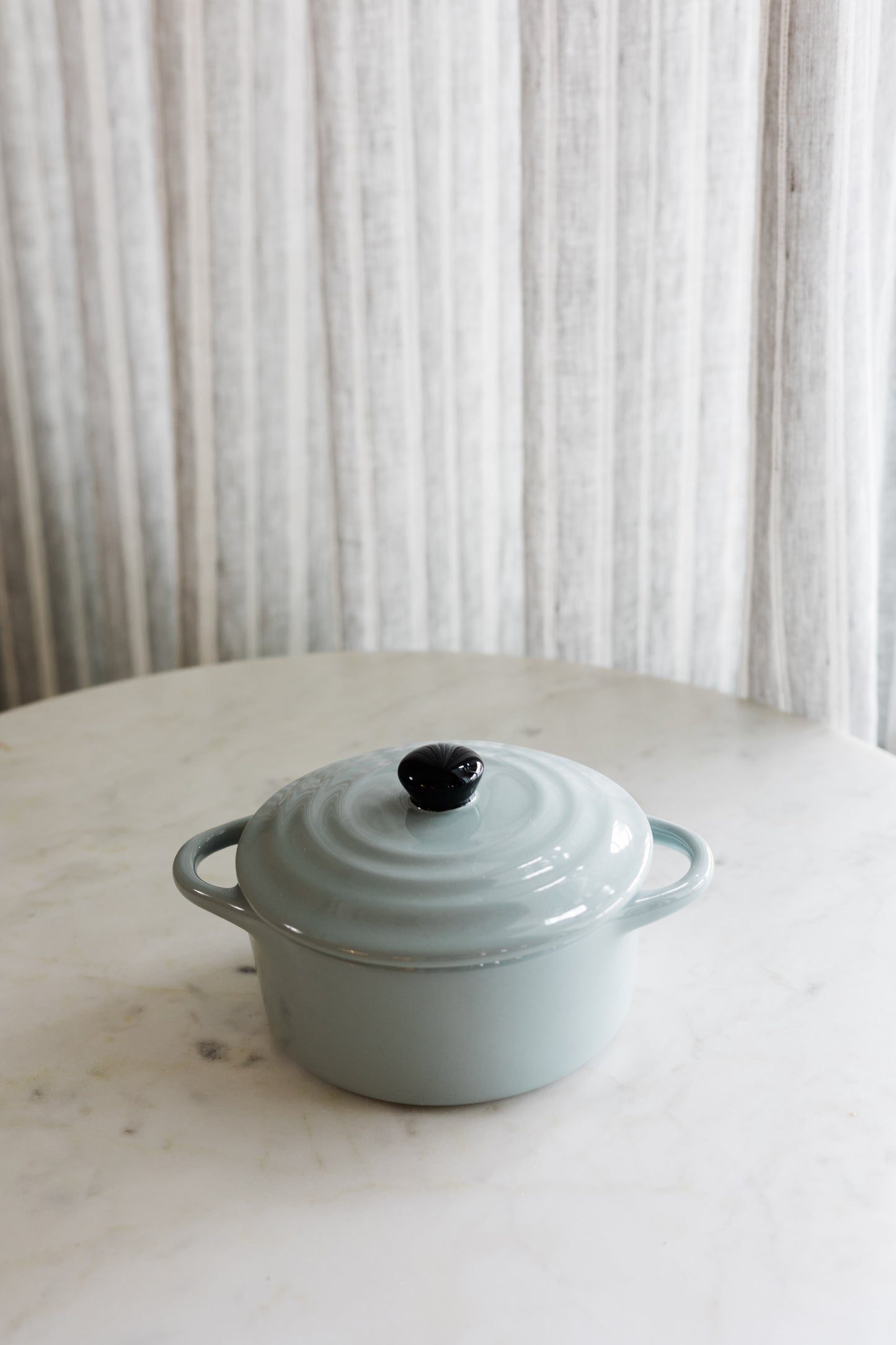 Stoneware Mini Lided Baker